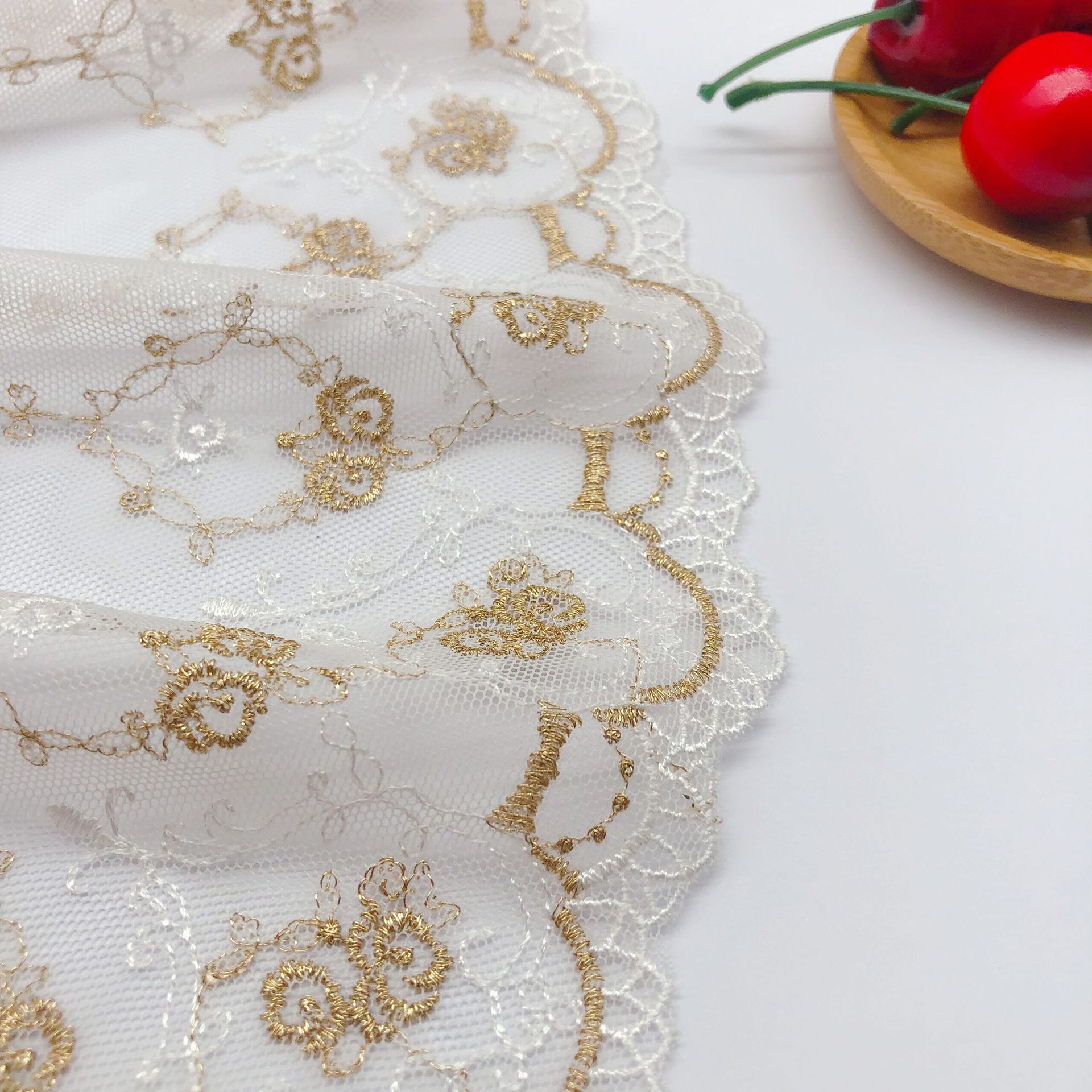 Embroidery Rose - Malla bordada de 16,2 CM de