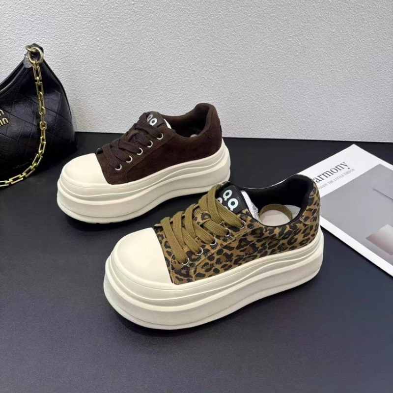 Embroidery Garments - Zapatillas deportivas de plataforma con estampado