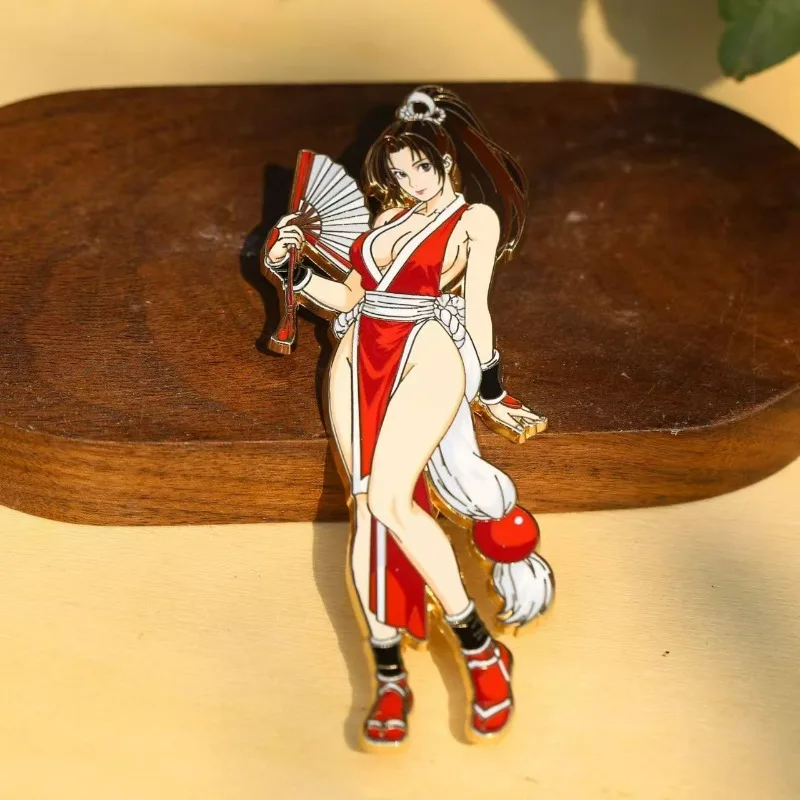 Pin de esmalte de Mai Shiranui - Embroidery Reddit reseña y precio