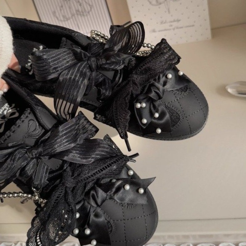 Zapatillas planas de estilo Lo - Embroidery Garments reseña y precio