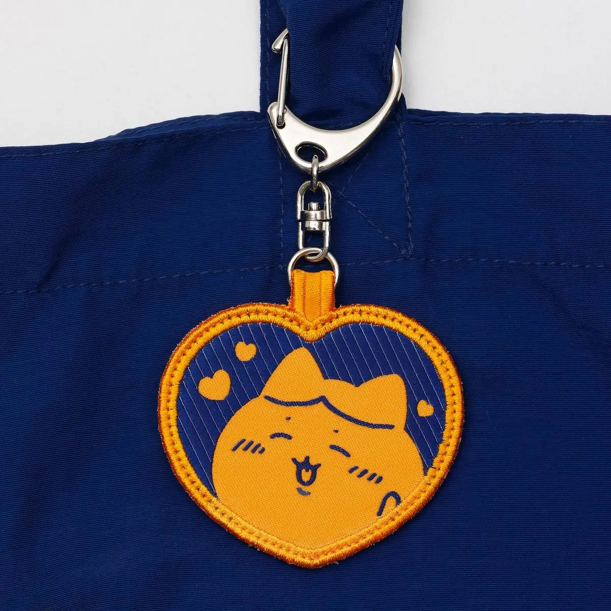 Llavero con bordado de corazón - Embroidery Bag reseña y precio