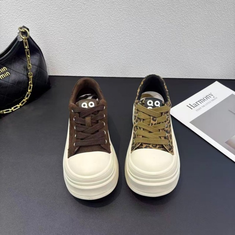 Zapatillas deportivas de plata - Embroidery Garments reseña y precio